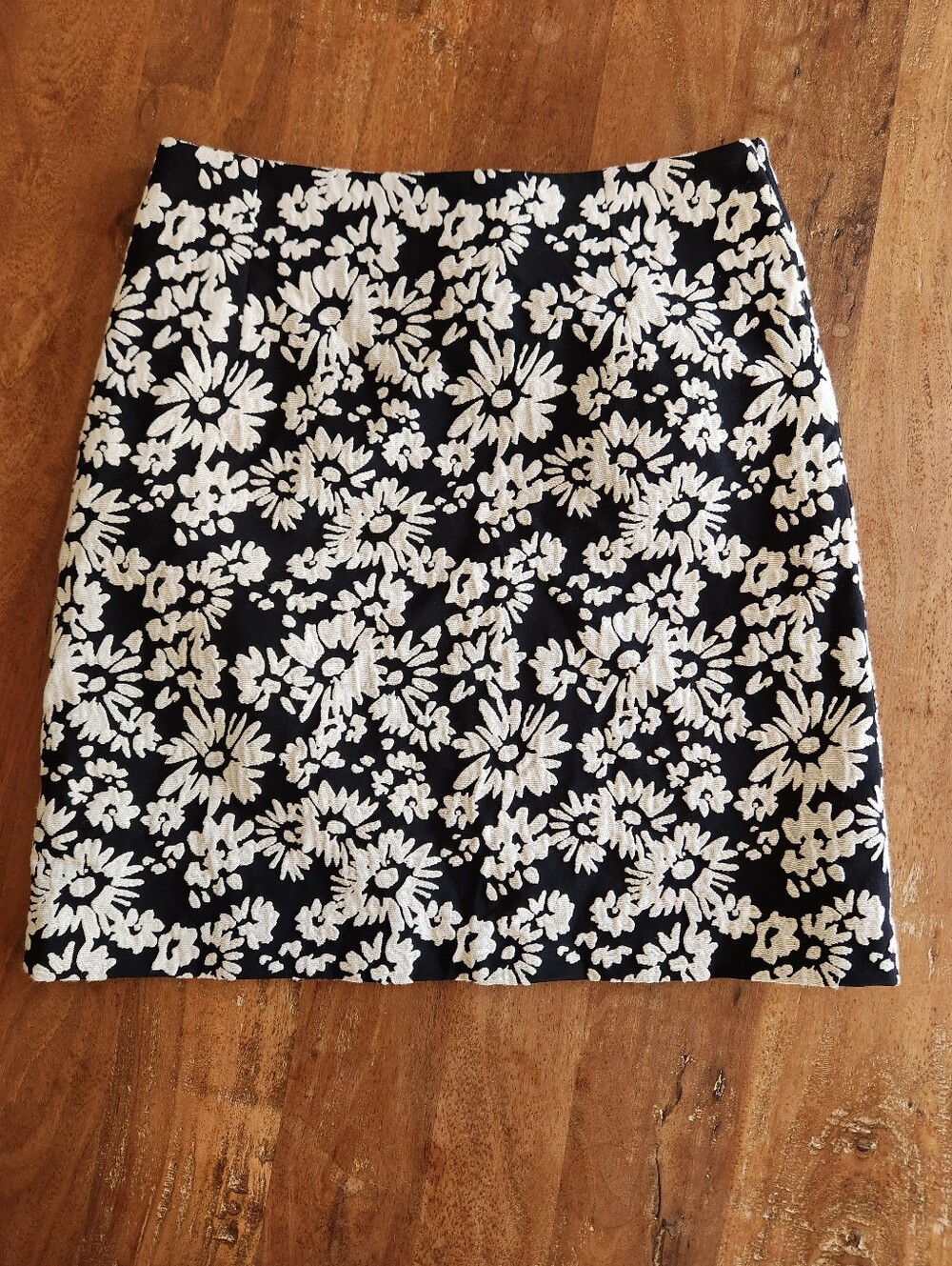 Les Copains Blue BVM Spa Black White Floral Jacquard Mini Skirt, Made In Italy L